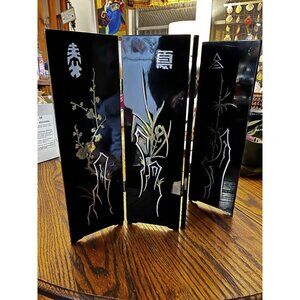 Vintage Asian Black Lacquer Inlay Shell 4 Panel Table Top Folding Screen Read